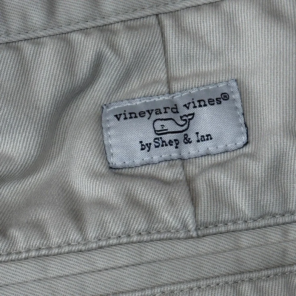 Vineyard Vines Breaker Shorts Mens Size 35 Khaki Tan Cotton Twill